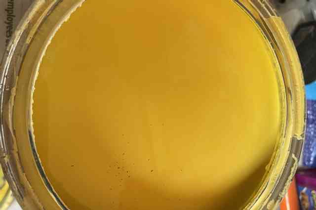 The Sunnyside Sisters Bed and Breakfast / Clarksville VA / Oh that looks really yellow😳