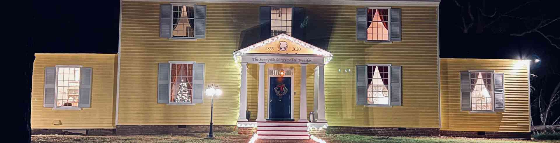 The Sunnyside Sisters Bed and Breakfast / Clarksville VA / Dressed up for the holidays!!!