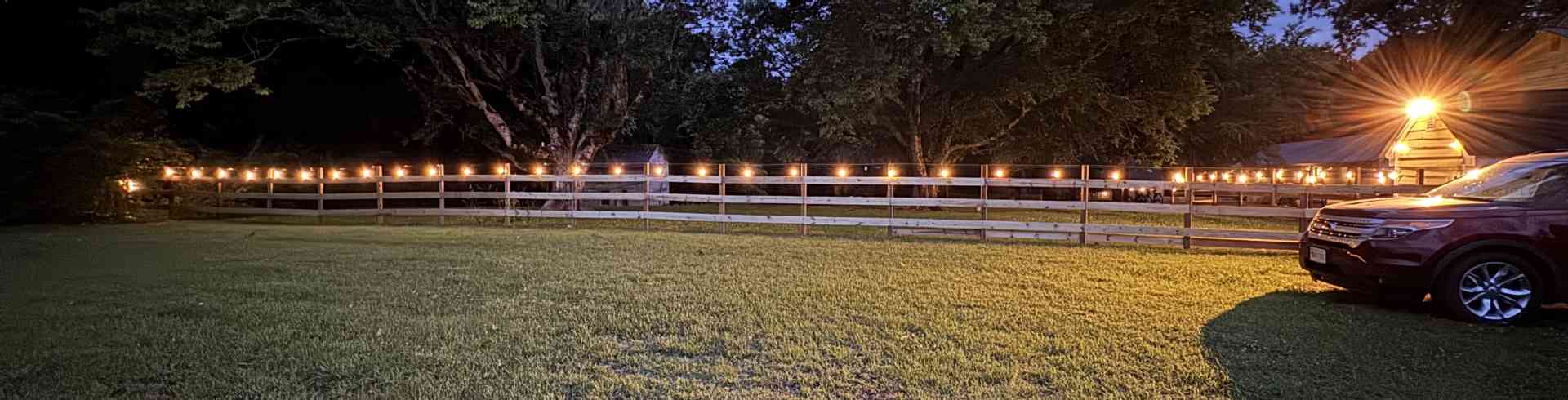 The Sunnyside Sisters Bed and Breakfast / Clarksville VA / At night