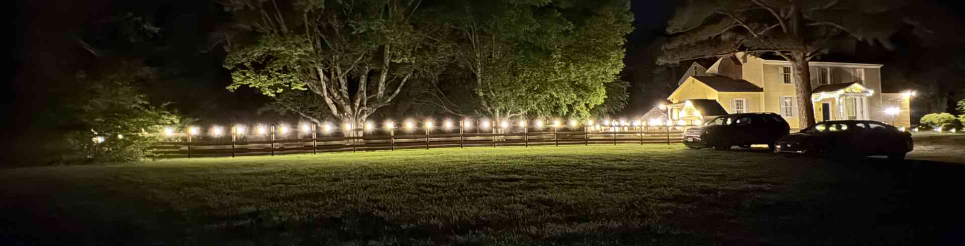 The Sunnyside Sisters Bed and Breakfast / Clarksville VA / At night 3