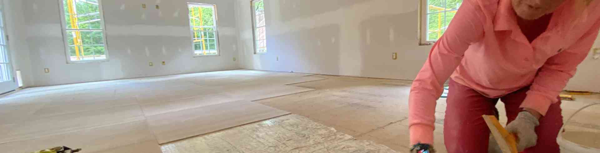 The Sunnyside Sisters Bed and Breakfast / Clarksville VA / Glueing subfloor