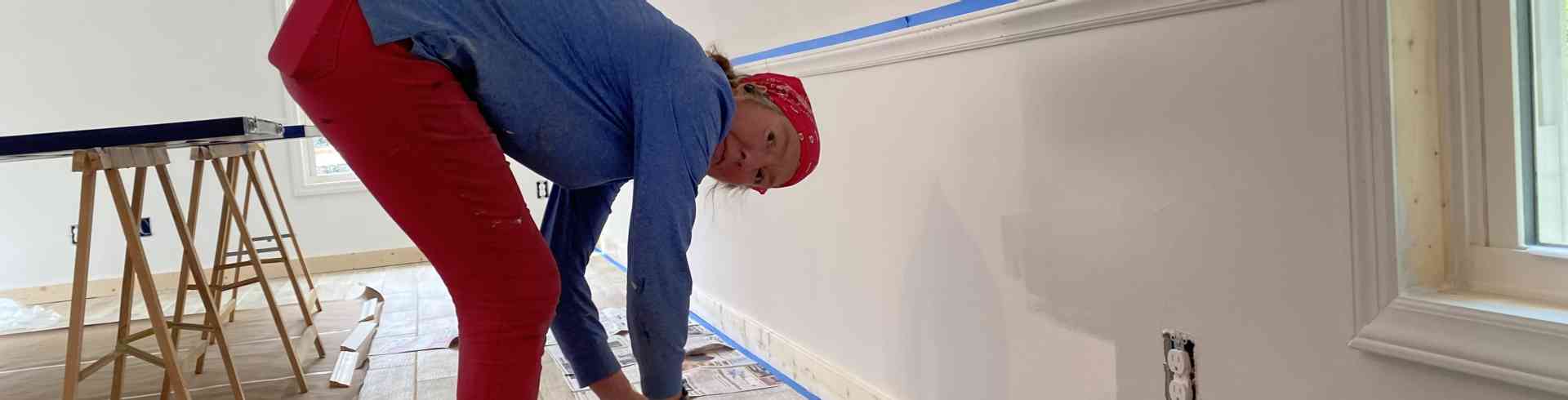 The Sunnyside Sisters Bed and Breakfast / Clarksville VA / Painting, painting and painting 💪