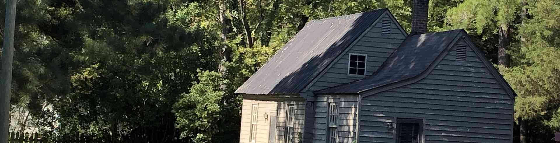 The Sunnyside Sisters Bed and Breakfast / Clarksville VA / Little Sunnyside???