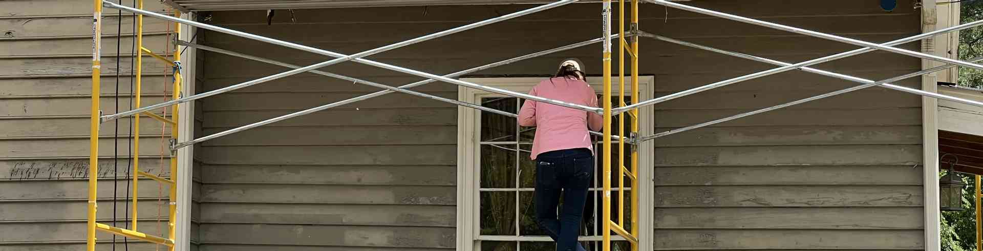 The Sunnyside Sisters Bed and Breakfast / Clarksville VA / Scraping and sanding outside