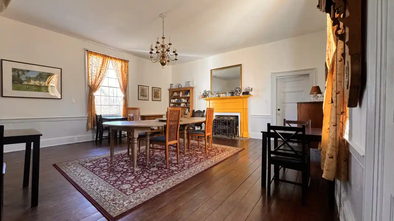 The Sunnyside Sisters Bed and Breakfast / Clarksville VA / Breakfast / ‘The Prophecy’ room