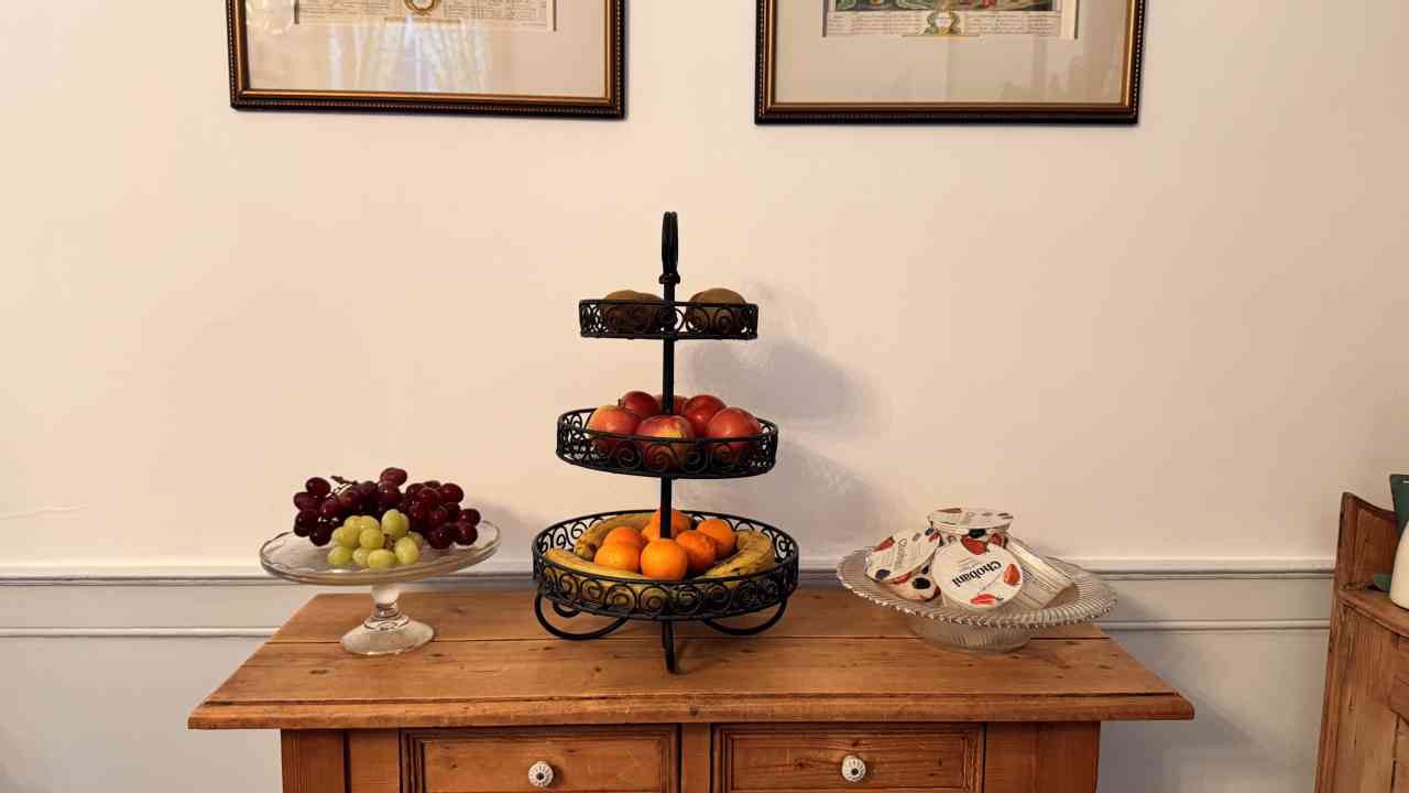 The Sunnyside Sisters Bed and Breakfast / Clarksville VA / Breakfast / Fresh Fruit