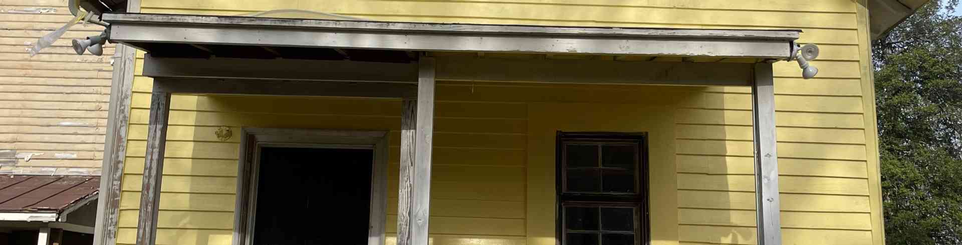 The Sunnyside Sisters Bed and Breakfast / Clarksville VA / Yellow finished!