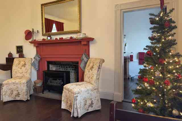 The Sunnyside Sisters Bed and Breakfast / Clarksville VA / The Old Miss Room all decorated for Christmas