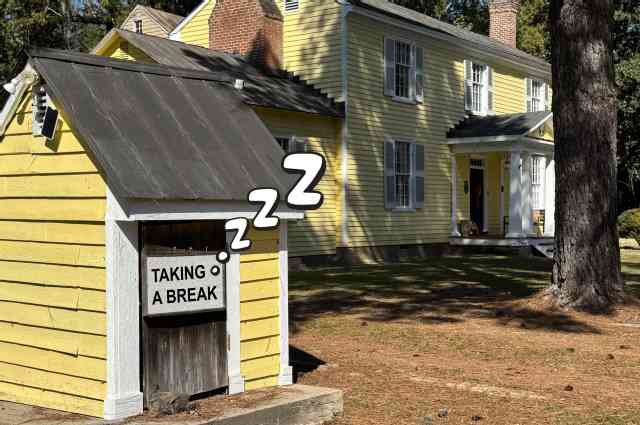 The Sunnyside Sisters Bed and Breakfast / Clarksville VA / Taking a break, ZZZzzzzz