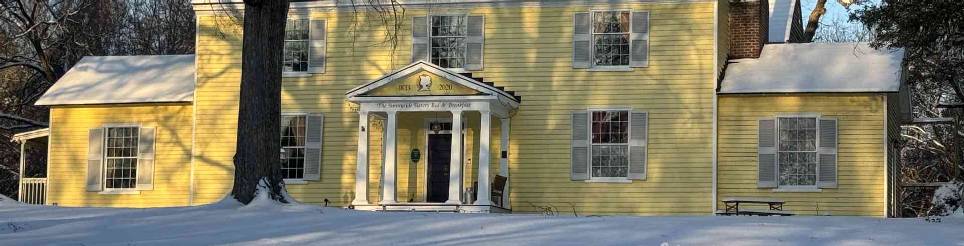 The Sunnyside Sisters Bed and Breakfast / Clarksville VA / Sunnyside Sisters B&B in the snow!