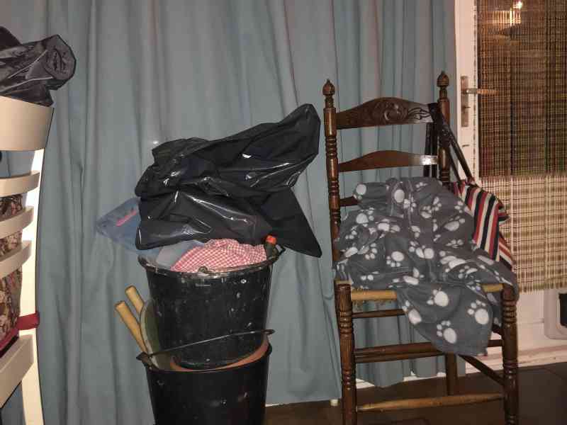 Next Thursday and Friday the movers will come, so we need to be ready by then. So we made 4 categories: stuff to go to the US, to take with us to the temporary…